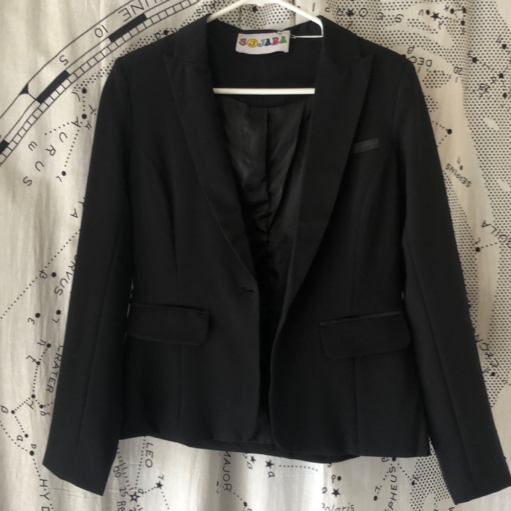 blazer/ tailored jacket w french bulldog on back!